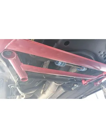 Barre anti rapprochement Inférieur Avant Ford Focus 2  ST et RS 