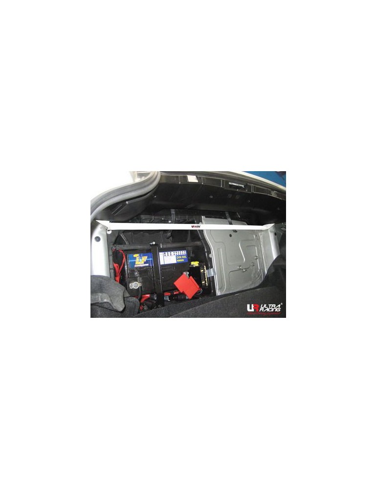 Barre Anti Rapprochement UltraRacing Supérieur Arrière BMW Z4 E85 2002 Barre Anti Rapprochement UltraRacing Supérieur Arrière BMW Z4 E85 2002