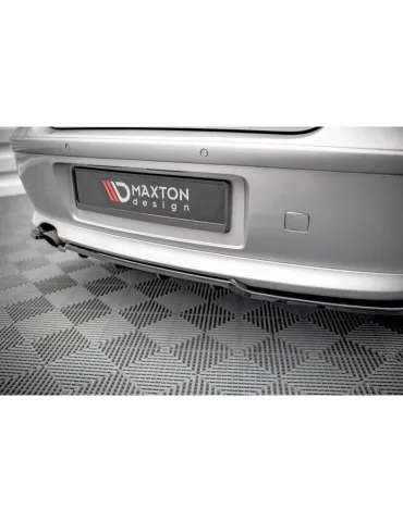 Diffuseur central Arrière (avec une barre verticale) BMW 1 E81 Facelift - Maxton