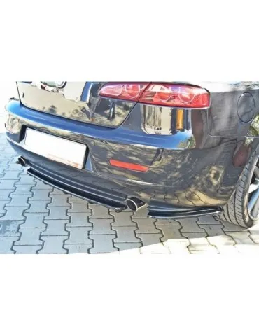 Diffuseur central Arrière ALFA ROMEO 159 (avec une barre verticale) - Maxton