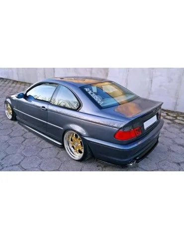 Diffuseur central Arrière BMW 3 E46 MPACK Coupe (avec une barre verticale) - Maxton