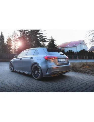 Diffuseur central Arrière (avec une barre verticale) MERCEDES-BENZ A Hatchback AMG Line W177 - Maxton