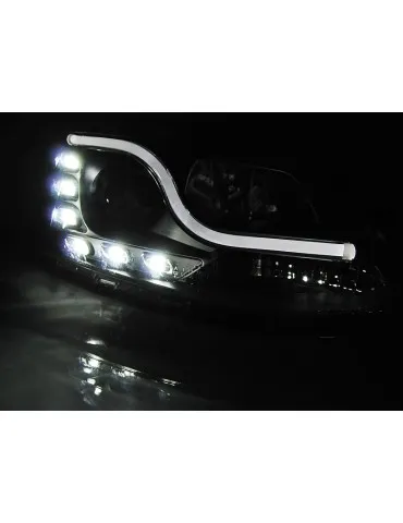 Phares noirs pour VW JETTA VI 1.11-18