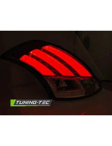 Feux arrière à LED fumés rouges