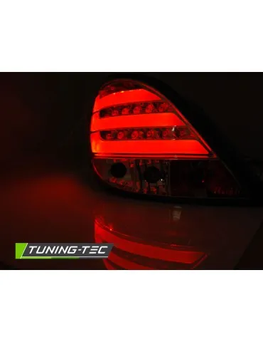 Feux arrière à LED fumés rouges pour PEUGEOT 207 3 portes/5 portes 05.06-06.09