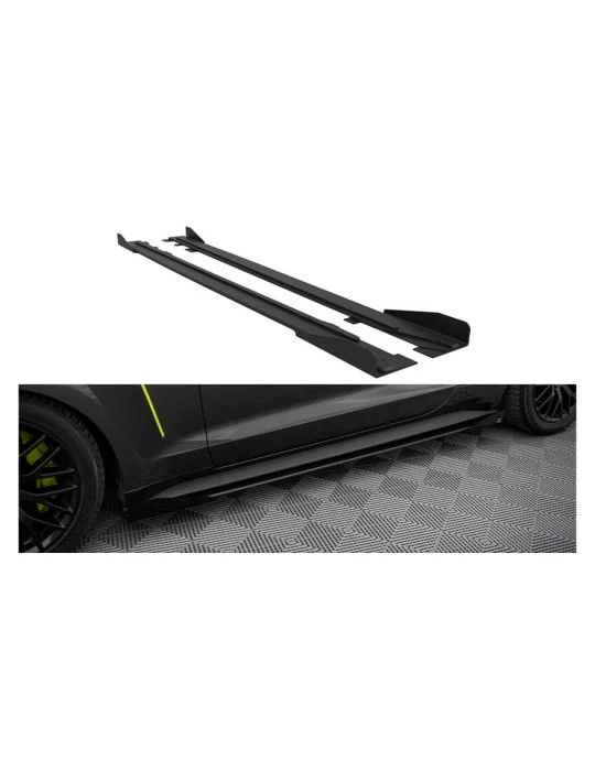 Rajouts de bas de caisse et flaps Mustang VI GT noir et rouge Maxton Design
