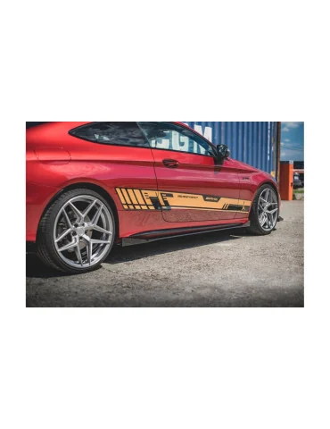 Rajouts de bas de caisse avec flaps Mercedes-AMG C43 Coupé noir mat